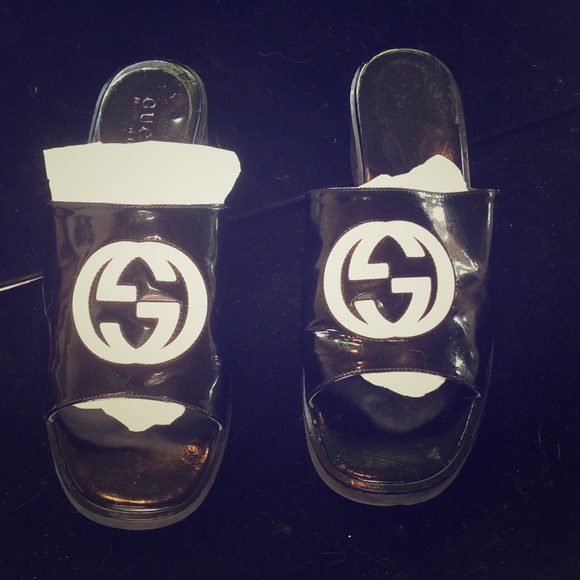 Gucci sandals Size 7 1/2 A