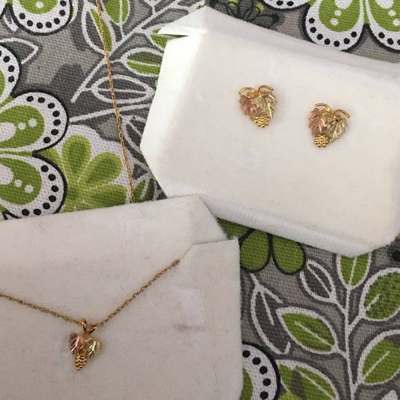 Black Hills gold earring and necklace set