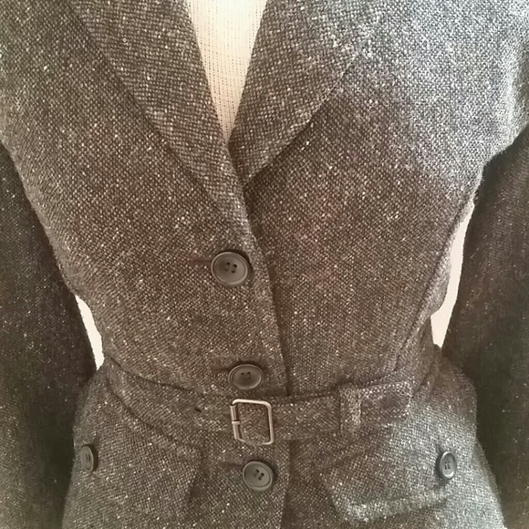 Tweed grey blazer, 3-button, 3/4 sleeve, belted