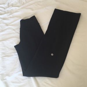 Lululemon boot cut leggings size 2