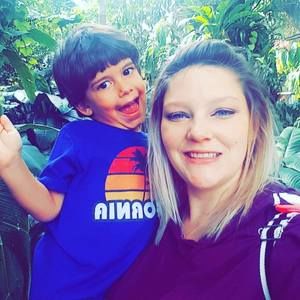 Meet your Posher, Corissa