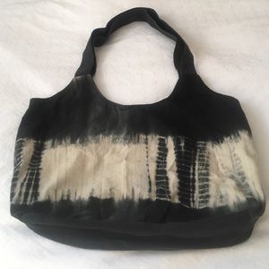 Boho chic cotton bag.  It's a beauty !