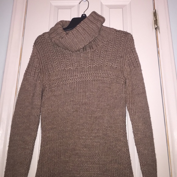 Light brown sweater / sweater dress