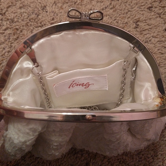 NWOT White Bridal Clutch Purse - Picture 2 of 3