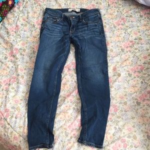 Hollister Size 7/28 Skinny Ankle Zipper Jeans