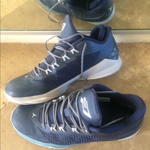 CP3 VI basketball shoes