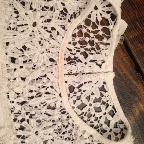 LS cutout detail blouse. Sz S panel and keyhole - Picture 4 of 5