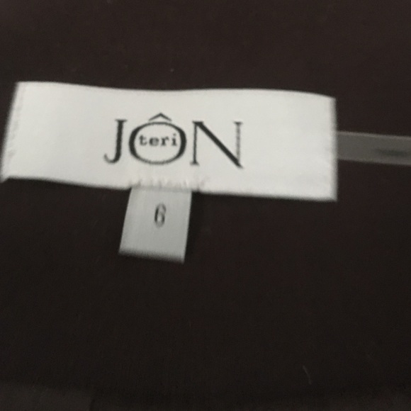 Gorgeous brown skirt by Teri Jon - Picture 3 of 4