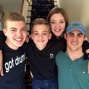 Meet your Posher, Clay