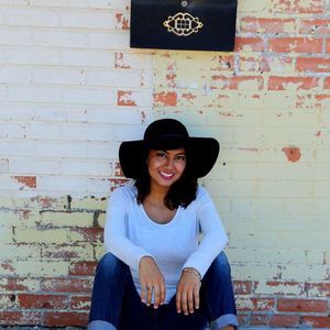 Meet your Posher, Thalia