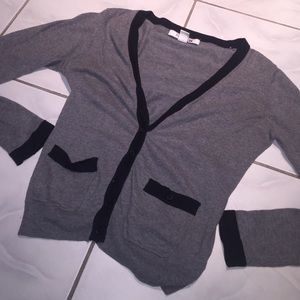 ❗️SALE❗️Grey and black trimmed Cardigan Sz Medium