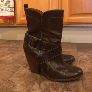 Size 7M Brown leather Frye booties