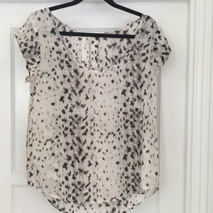 Joie silk blouse - cream with pattern.