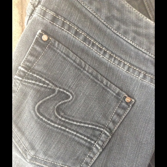 White House Black Market Jeans - Picture 3 of 4