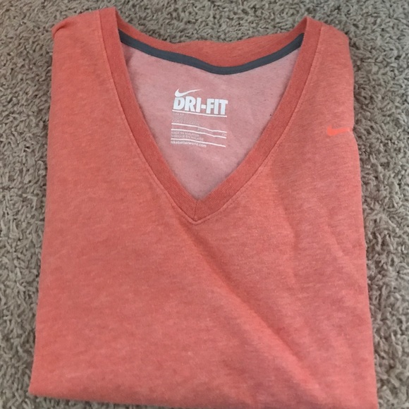 Small short sleeve Nike Dry-Fit Tee