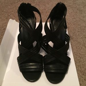 10m Tory Butch CrissCross heels