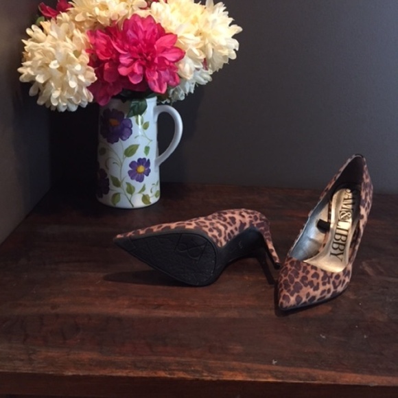 Heels - Picture 2 of 2
