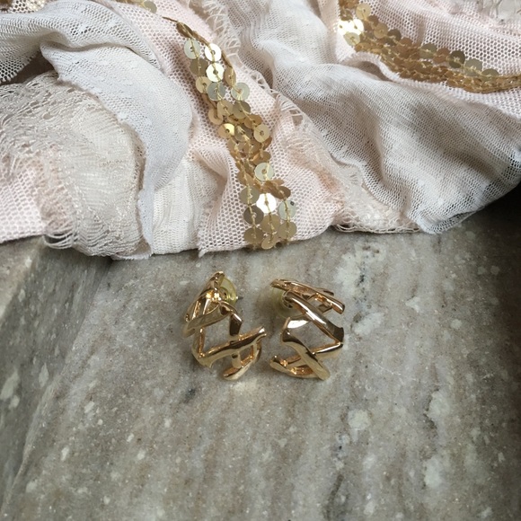 Vintage Gold Twig Earrings - Picture 2 of 3