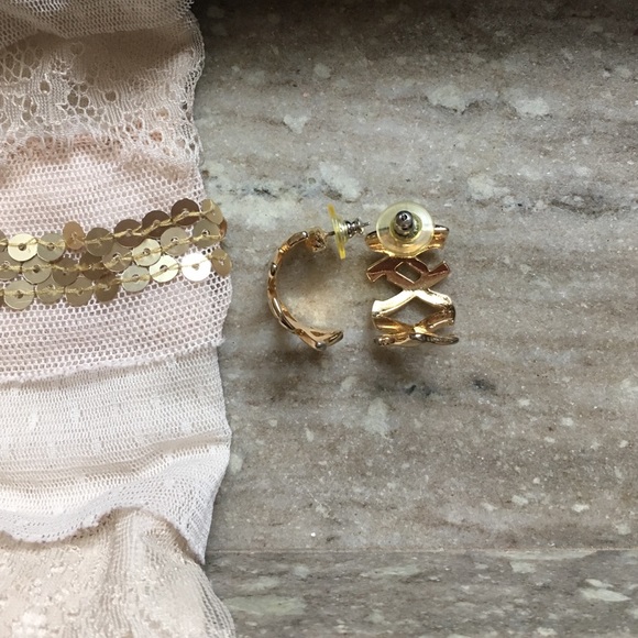 Vintage Gold Twig Earrings - Picture 3 of 3