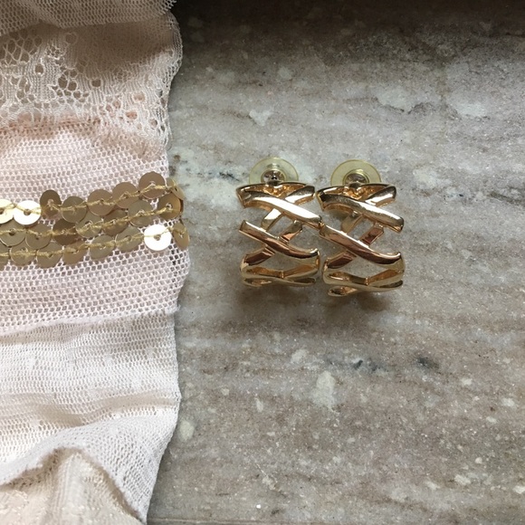 Vintage Gold Twig Earrings - Picture 1 of 3