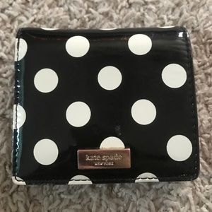 Kate Spade Polkadot wallet