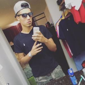 Meet your Posher, Juan