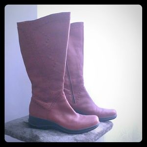 Clarks Shoes - Clark Artisan Waterproof Tall Leather Boots Sz 8.5 Clarks Shoes - Clark Artisan Waterproof Tall Leather Boots Sz 8.5