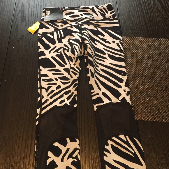 Brand new Nike tights