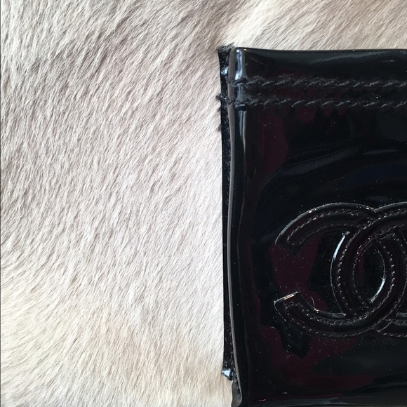 Auth Chanel black patent leather pony hair. - Picture 2 of 4