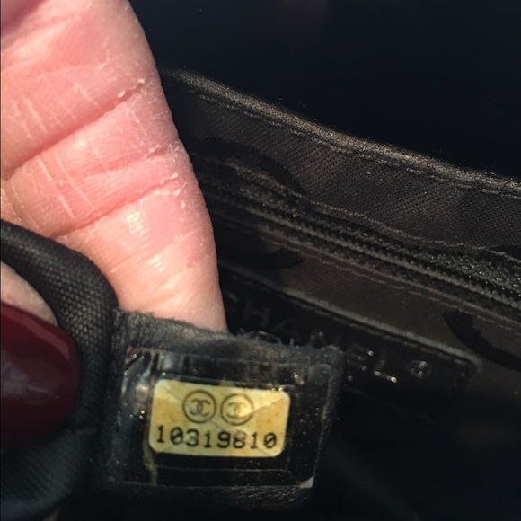 Auth Chanel black patent leather pony hair. - Picture 4 of 4