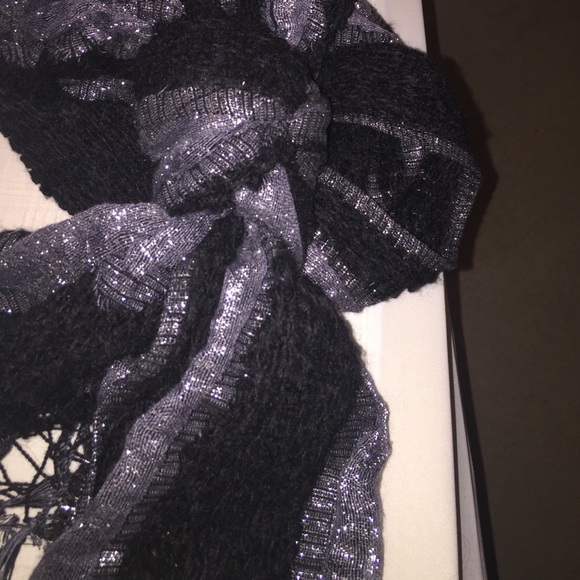 Scarf - Picture 2 of 2