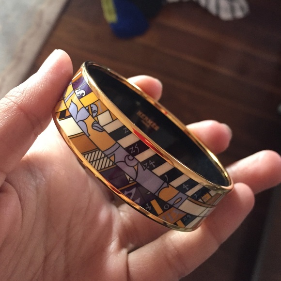 Hermes bangel worn once!