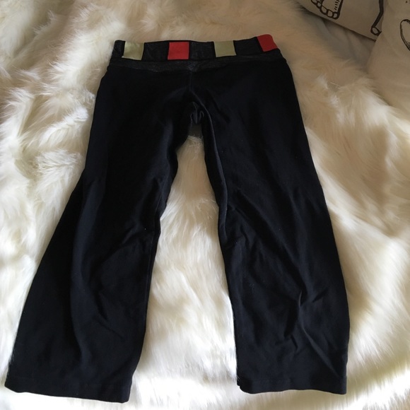 lululemon black crop leggings wunder under