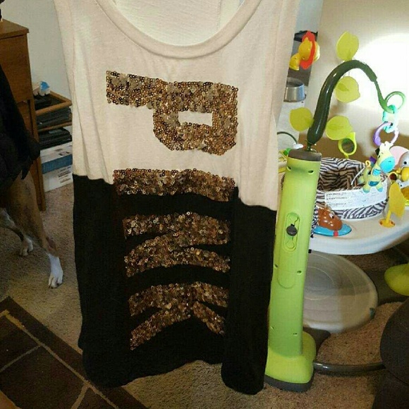 Pink tank