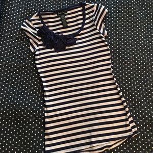 Cute navy and off white top