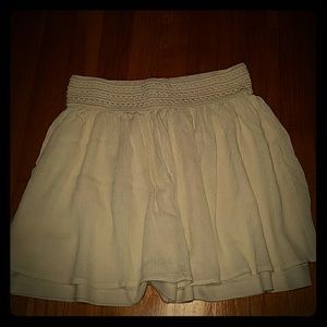 American Rag cream colored skirt! Size small! Nwot