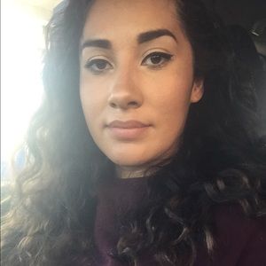 Meet your Posher, Andrea