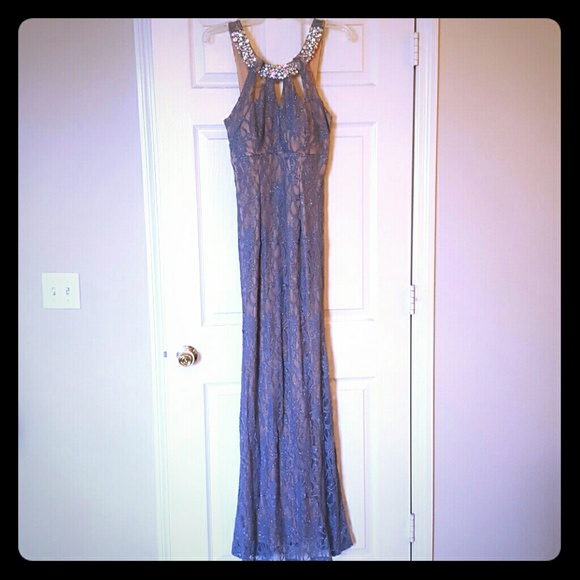 Dress - Picture 2 of 3
