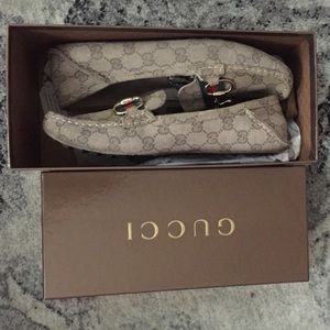 NOW ON SALE 25$ off ! Gucci loafers women's