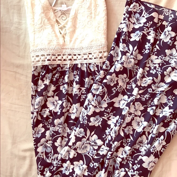 Lace/Floral Maxi Dress NWOT