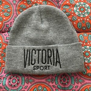 Victoria sport gray beanie