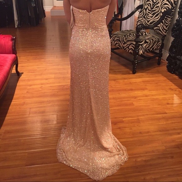 Formal/Prom dress - Picture 2 of 4