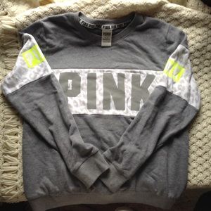 VS Pink Sweatshirt