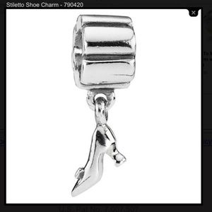 👠RETIRED Pandora Authentic Shoe Charm 790420