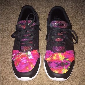 Women's Adidas Cloudfoam size 9