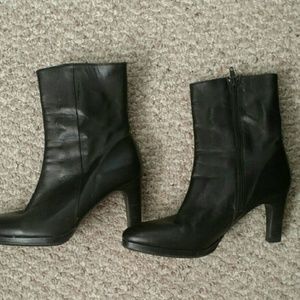 Vintage Shoes - Black Leather Platform Boots Made in Spain Sz 7.5 Vintage Shoes - Black Leather Platform Boots Made in Spain Sz 7.5