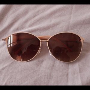 ROUND SUNGLASSES