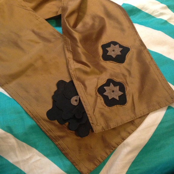 🌟Longchamps Beautiful Silk Scarf