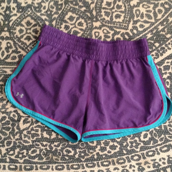 Under Armour athletic shorts - Picture 1 of 3