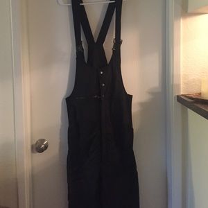 Men's snow pants with attached bib